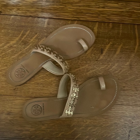 Tory Burch Val Patent Leather Toe Ring Sandal - Picture 2 of 5